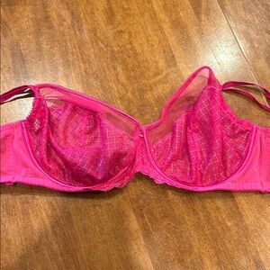 Elegant Pink Lace Bra